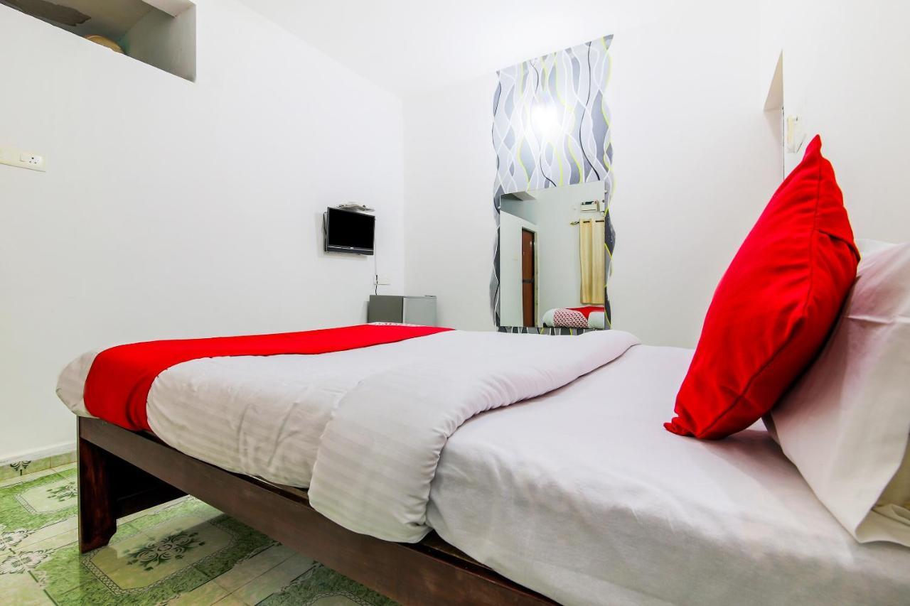 Oyo 24464 Anil Hotel